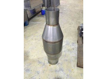 ����־�����